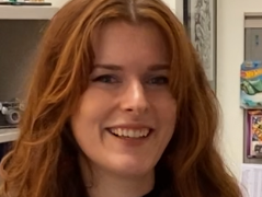 Emily Ozee photo