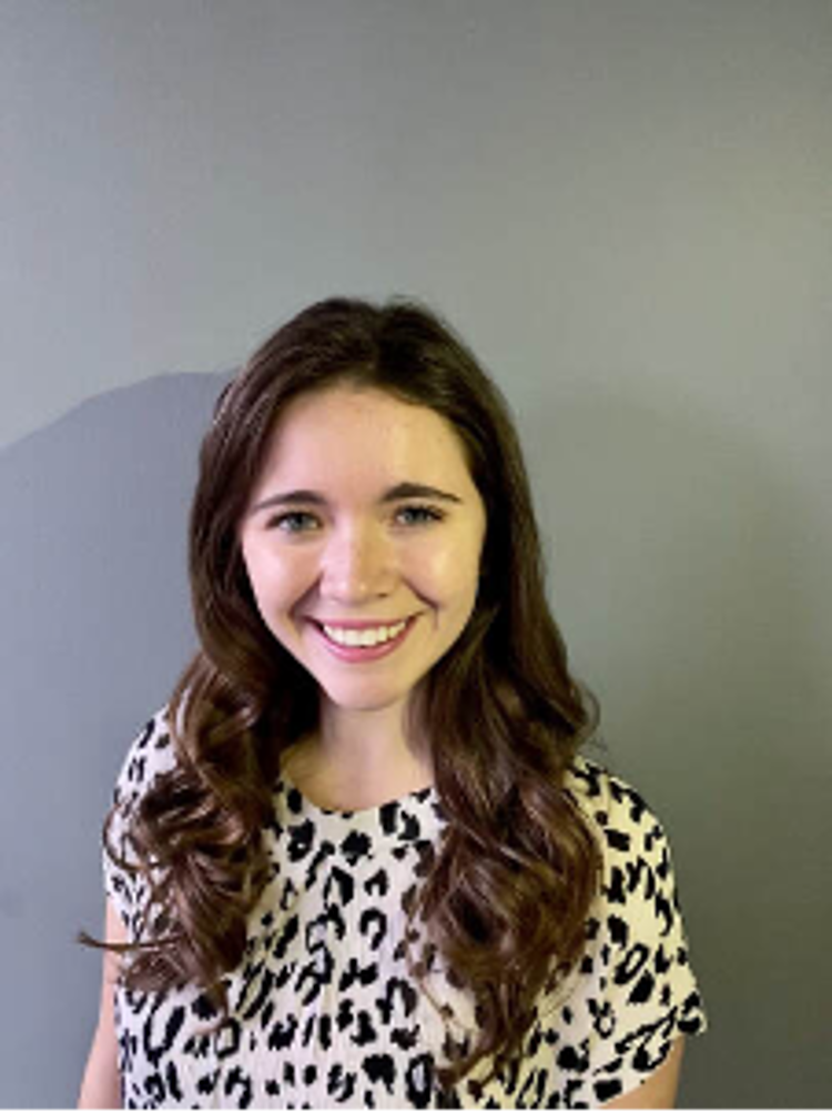 casual portrait of USI psychology student Kaitlin Krout