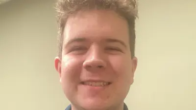 Selfie of USI psychology graduate Caleb Cunningham '23