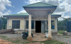 Exterior photo of Kpembe Clinic 