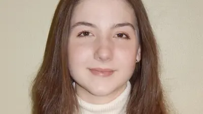 Casual portrait of USI psychology student Alexandria Etienne